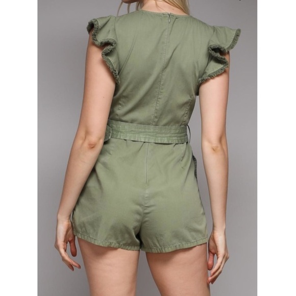 Do + Be Ruffle Shoulder Romper - Picture 2 of 4